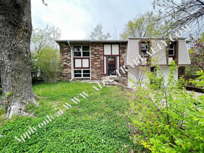 property at 12712 S Sycamore St