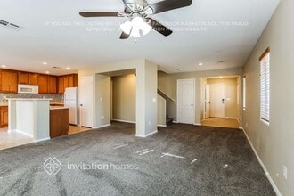 25 W Focal Point Ave in North Las Vegas, NV - Foto de edificio - Building Photo