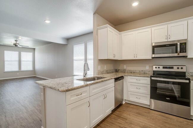 1260 Trailside Dr in Burleson, TX - Building Photo - Building Photo