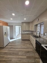 2827 Horseshoe Pike in Palmyra, PA - Building Photo - Building Photo