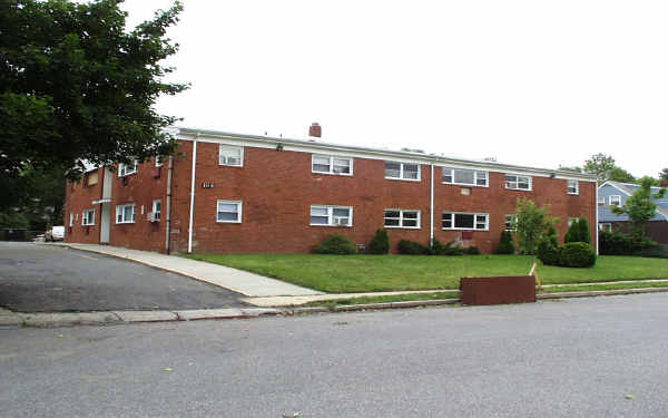 164 Chelton Ave in Long Branch, NJ - Building Photo - Building Photo