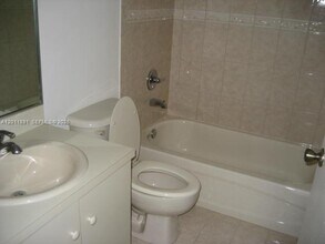 8800 SW 123rd Ct in Miami, FL - Building Photo - Building Photo