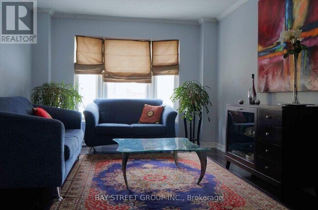 33 Winborne Rd in Vaughan, ON - Building Photo - Building Photo