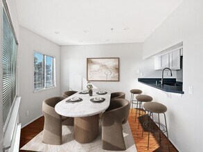 21239 Gary Dr, Unit 110A in Hayward, CA - Foto de edificio - Building Photo