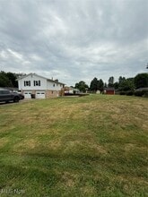 13320 Betty Ave NW in Uniontown, OH - Building Photo - Building Photo
