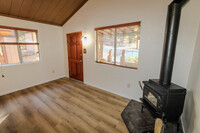 259 Spruce Ln in Sugarloaf, CA - Building Photo - Building Photo