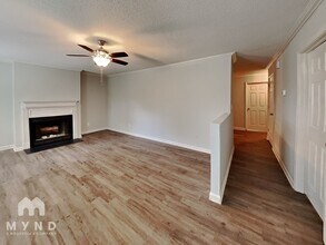 134 Mayflower Cir in Cartersville, GA - Building Photo - Building Photo