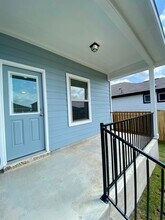252 Wild Wind Trail in Jarrell, TX - Building Photo - Building Photo