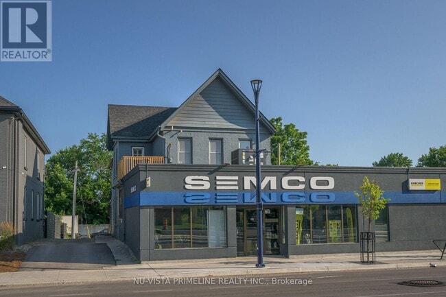 property at 900 Dundas St