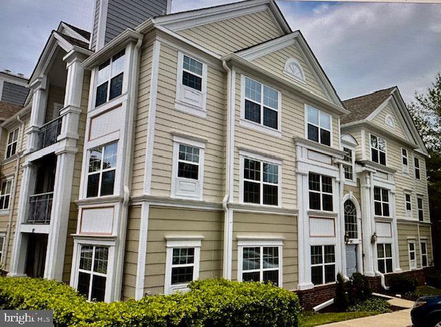 102 Kendrick Pl in Gaithersburg, MD - Foto de edificio