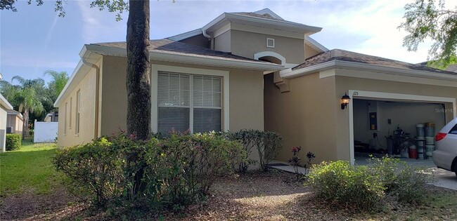 1115 Fennel Green Dr in Seffner, FL - Building Photo - Building Photo