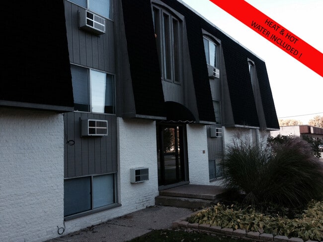 Willow Ridge Apartments in North Ridgeville, OH - Foto de edificio - Building Photo