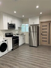 10941 Oro Vista Ave in Los Angeles, CA - Building Photo - Building Photo