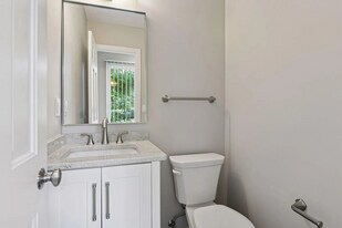 4724 Temple Rd in Minnetonka, MN - Building Photo