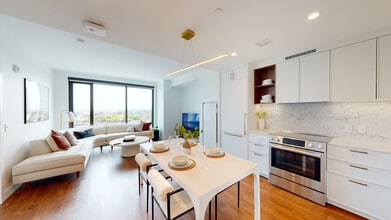 212 Stuart in Boston, MA - Building Photo - Interior Photo