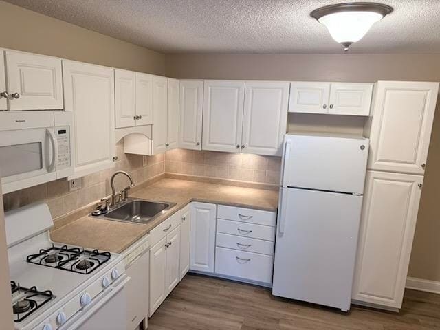 4 Lancelot Court in Salem, NH - Building Photo - Building Photo