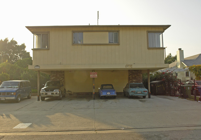 1239 Lodi Pl in Los Angeles, CA - Foto de edificio - Building Photo