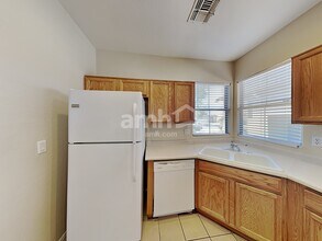 8821 W Hilton Ave in Tolleson, AZ - Building Photo - Building Photo