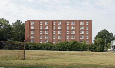 Fairmount House in Richmond, VA - Building Photo - Building Photo