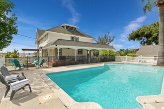 1758 Dehesa Rd in El Cajon, CA - Building Photo - Building Photo