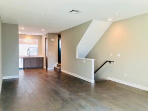 1427 Wood St in Oakland, CA - Building Photo - Building Photo