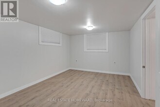 42 Bexhill Ave in Toronto, ON - Building Photo - Building Photo