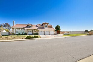 1140 Regal Canyon Dr in Walnut, CA - Building Photo