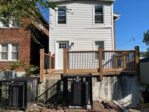 6320 Berthold Ave, Unit 1st Floor in St. Louis, MO - Foto de edificio - Building Photo