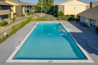 Almonte Apartments in Oklahoma City, OK - Building Photo - Building Photo