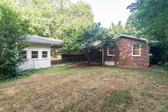 245 Clarke Dr in Athens, GA - Building Photo - Building Photo