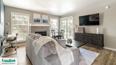 6000 Randolph Blvd in San Antonio, TX - Building Photo - Building Photo