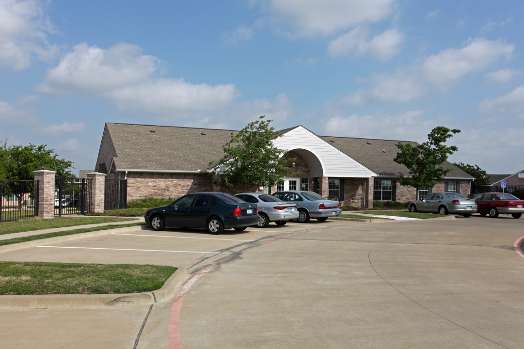 Villas of Lancaster in Lancaster, TX - Building Photo