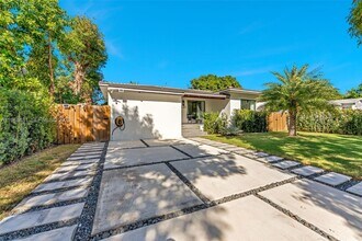 231 NE 45th St in Miami, FL - Building Photo - Building Photo