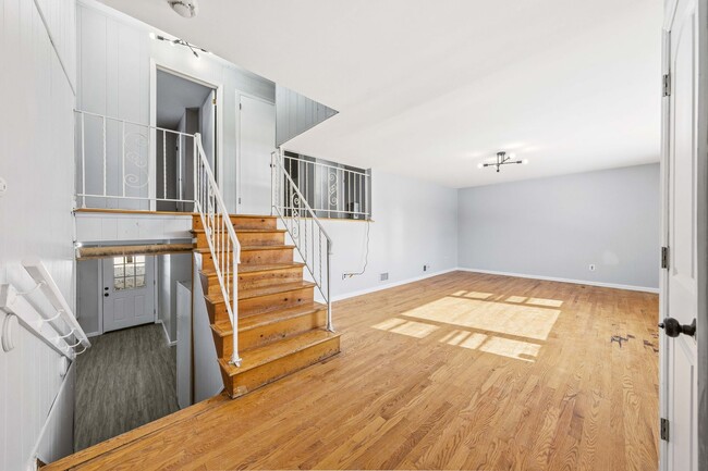 200 E 10th Ave in Roselle, NJ - Building Photo - Building Photo