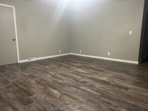 602 Sara St in Junction City, KS - Building Photo - Building Photo