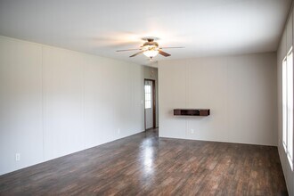134 Taney St in Branson, MO - Building Photo - Building Photo
