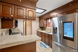 20 Silverado Dr E in Palmview, TX - Building Photo - Building Photo