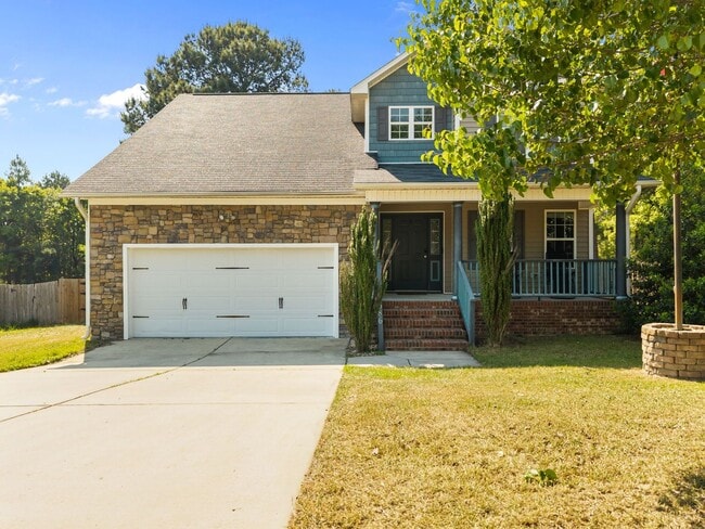 property at 686 Colonial Hills Dr