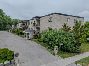 101 Veronica Avenue in London, ON - Building Photo - Building Photo