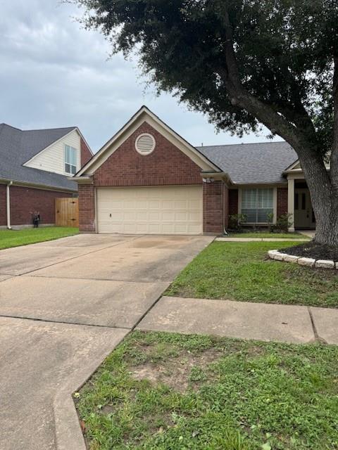 1306 Lamplight Trail Dr in Katy, TX - Building Photo