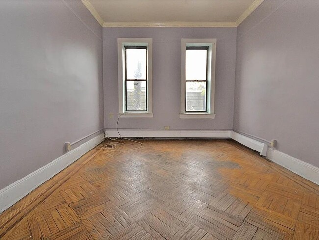 property at 262 Clendenny Ave