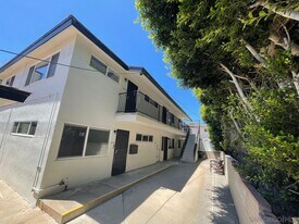 2254.5 Garnet Ave in San Diego, CA - Building Photo