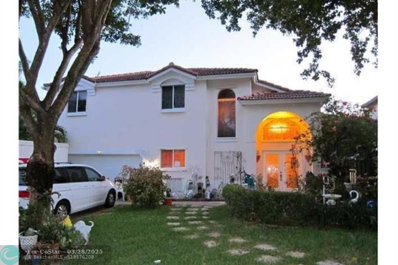 11281 Reveille Rd in Hollywood, FL - Foto de edificio