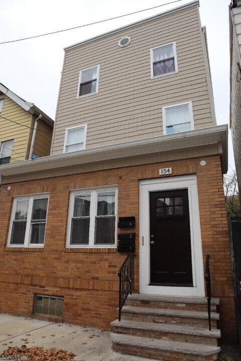 154 Garside St in Newark, NJ - Building Photo