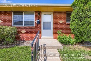 10352 W 59th Ave in Arvada, CO - Building Photo