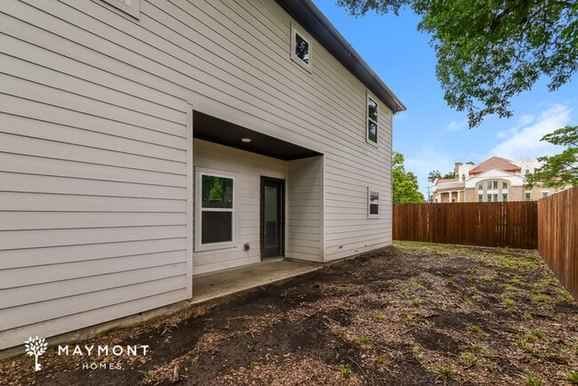 503 N Adelaide St in Terrell, TX - Building Photo - Building Photo