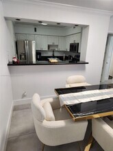 5700 Collins Ave, Unit 11D in Miami Beach, FL - Foto de edificio - Building Photo
