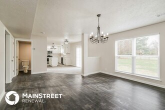 10102 Spring Gate Dr in Louisville, KY - Foto de edificio - Building Photo