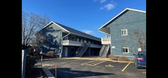 94 Cowesett Ave, Unit 26 Cowesstt Gardens in West Warwick, RI - Building Photo