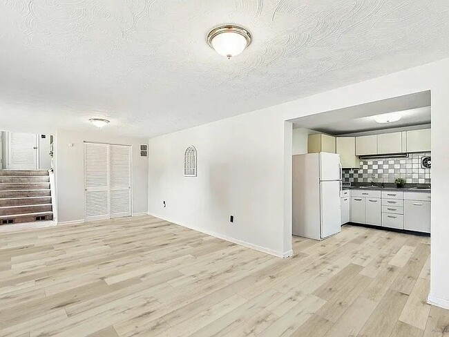 property at 7608 Wellesley Dr